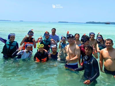 Facing Climate Crisis: Allen & Overy Teams Up with Bumi Journey in Mangrove and Coral Planting