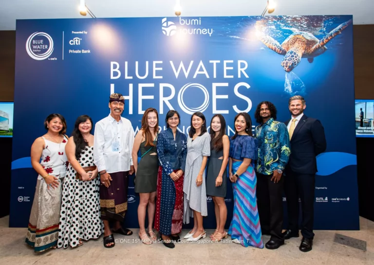The 2022 Blue Water Heroes winners Louisa Ponnampalam and Thanda Ko Gyi with some of this year’s award finalists: Made Merta, Oh Chu Xian, Swietenia Puspa Lestari, Jessica Novia, Kong Man Jing, Anna Oposa, Alvin Chelliah and Tom Peacock-Nazil