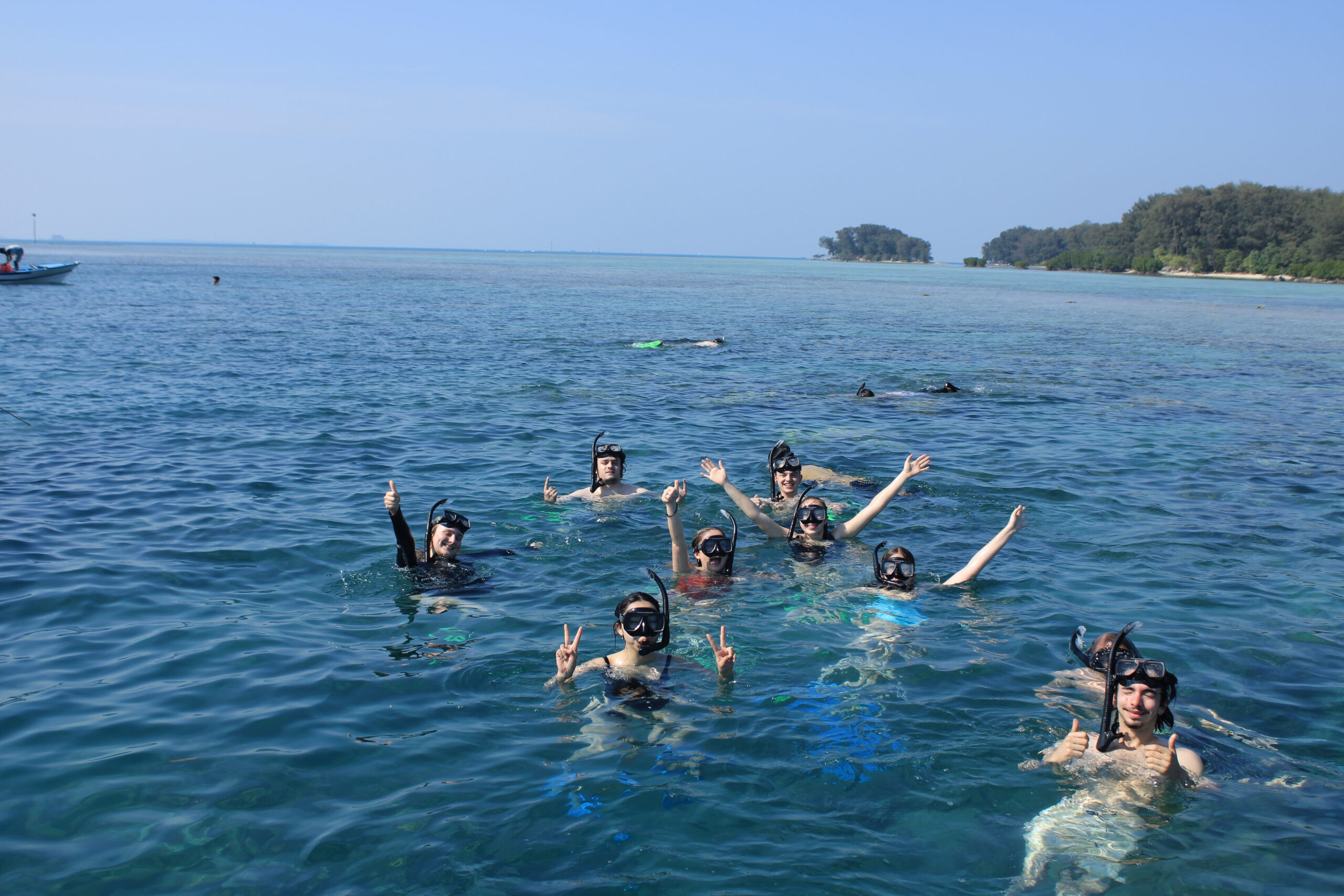 Snorkeling di Kepulauan Seribu Jakarta