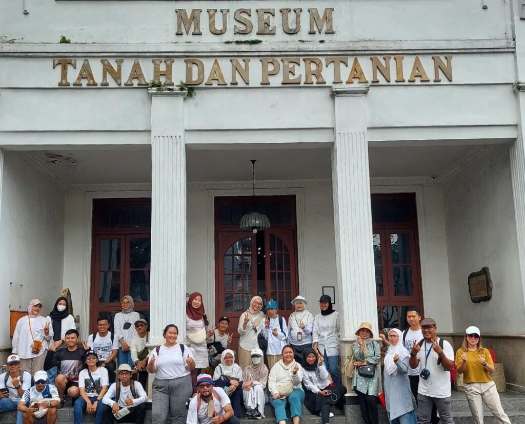 bogor historical walk