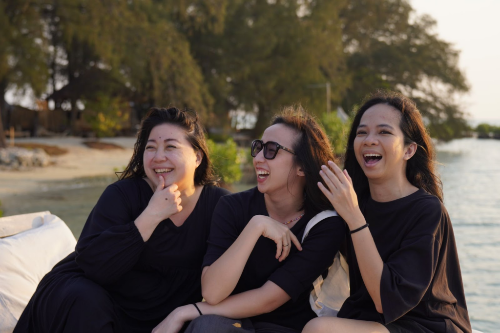 Produktivitas Tim Menurun? 7 Manfaat Outing Kantor Ini Bisa Jadi Solusi!