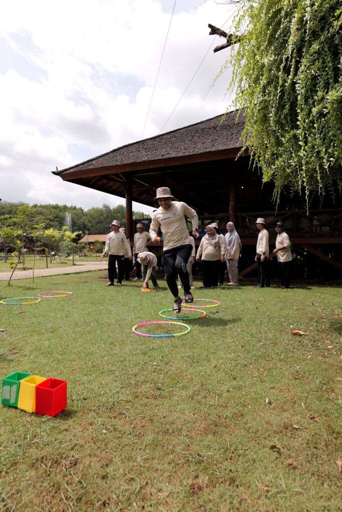 Tren Outing Kantor 2026
Ide atau Teman Outing Kantor / Team Building / Gathering Kantor