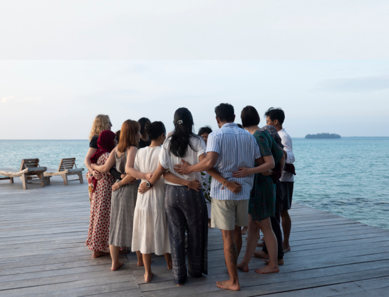 7 Manfaat Outing Kantor di Alam