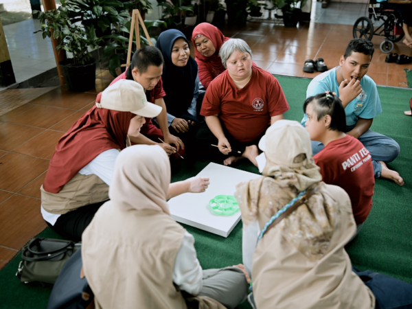 Employee Volunteering: Strategi Efektif Tingkatkan Retensi Karyawan & Cegah Turnover